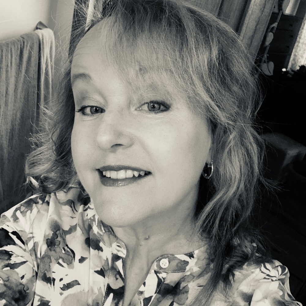 Meet your Posher, Lynda